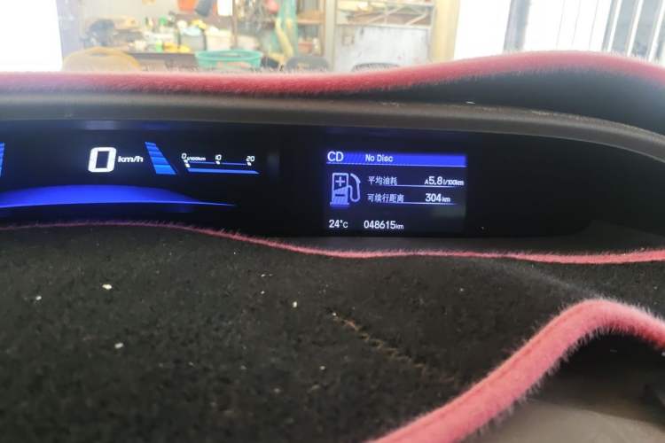 Used Honda Civic 2013 10th Anniversary 1.8L Automatic Luxury Edition Odometer Close Up