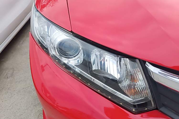 Used Honda Civic 2013 10th Anniversary Edition 1.8L Manual Comfort Version Right Front Headlight