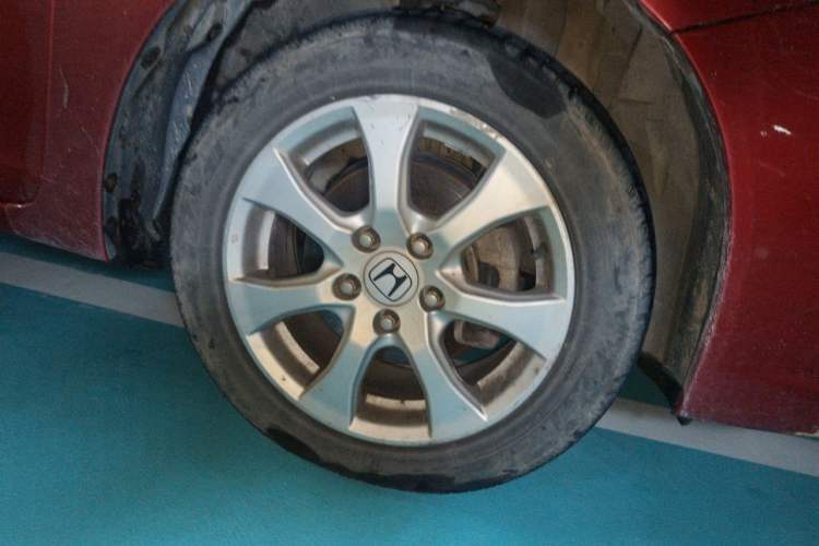 Used Honda Civic 2013 10th Anniversary 1.8L Automatic Comfort Version Right Front Wheel Hub