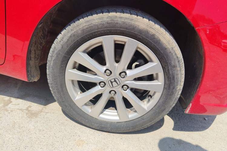Used Honda Civic 2013 10th Anniversary 1.8L Automatic Luxury Edition Right Front Wheel Hub