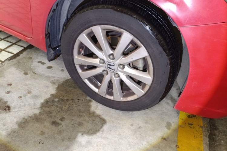 Used Honda Civic 2013 10th Anniversary 1.8L Automatic Luxury Edition Right Front Wheel Hub