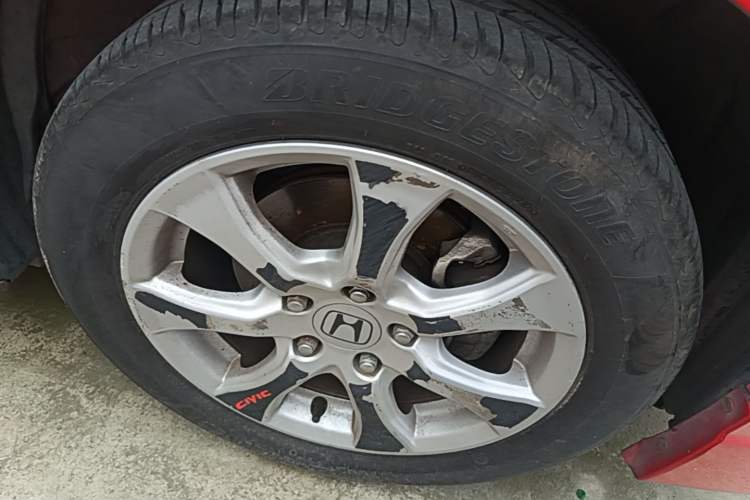 Used Honda Civic 2013 10th Anniversary Edition 1.8L Manual Comfort Version Right Front Wheel Hub