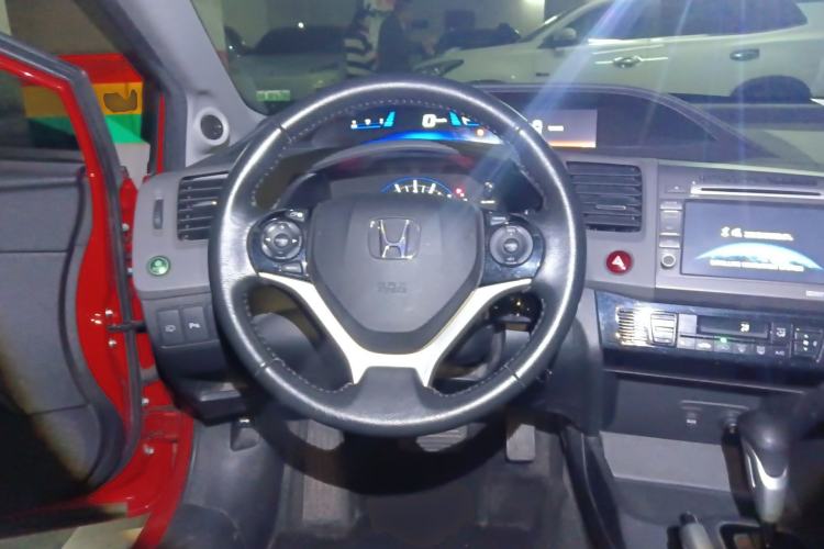 Used Honda Civic 2013 10th Anniversary 1.8L Automatic Luxury Edition Steering Wheel