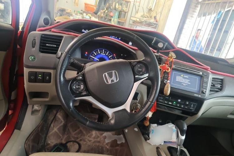 Used Honda Civic 2013 10th Anniversary 1.8L Automatic Luxury Edition Steering Wheel