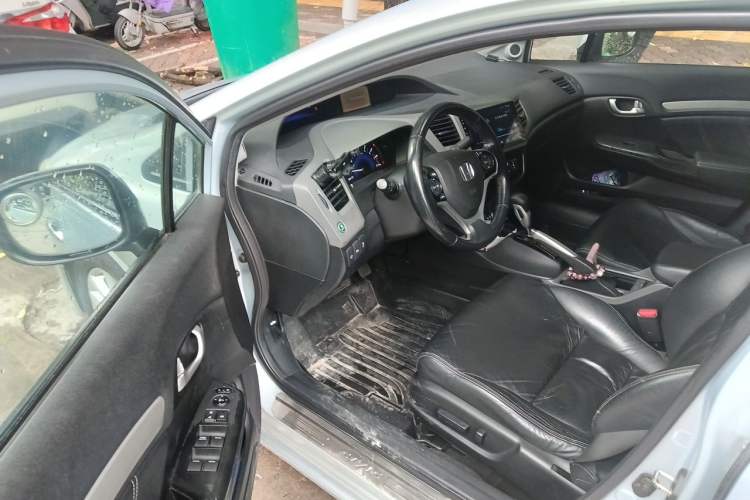 Used Honda Civic 2013 10th Anniversary 1.8L Automatic Luxury Edition Driver Seat