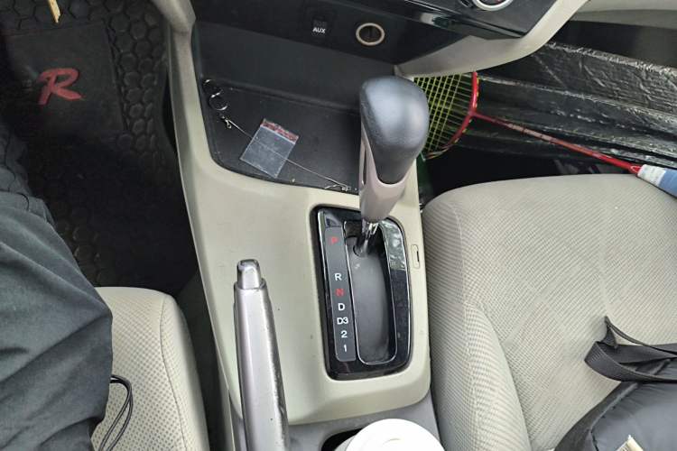 Used Honda Civic 2013 10th Anniversary 1.8L Automatic Comfort Version Gear Lever