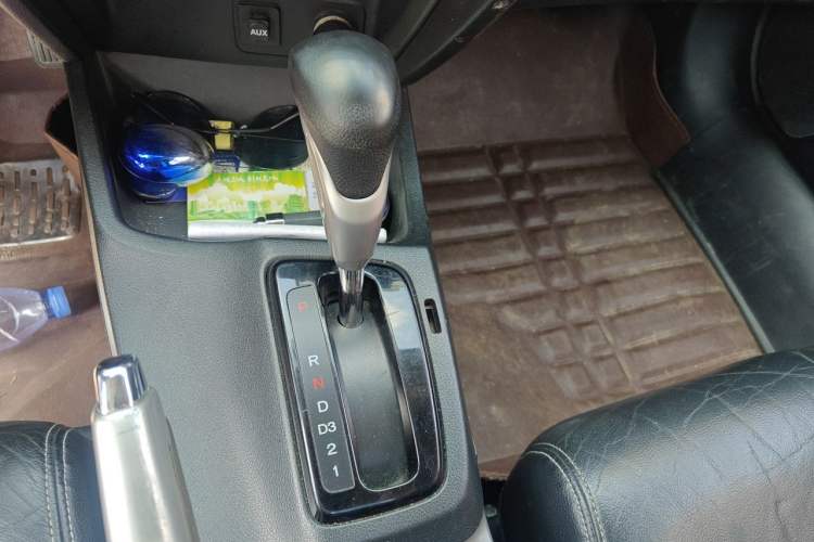 Used Honda Civic 2013 10th Anniversary 1.8L Automatic Luxury Edition Gear Lever