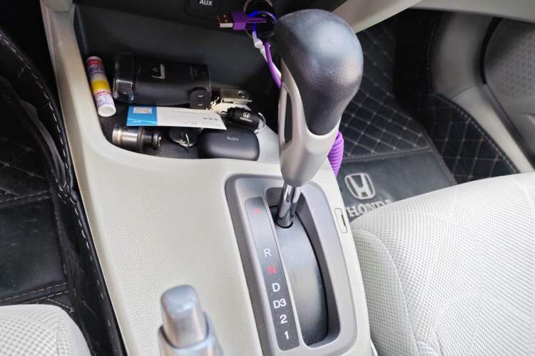 Used Honda Civic 2013 10th Anniversary 1.8L Automatic Comfort Version Gear Lever