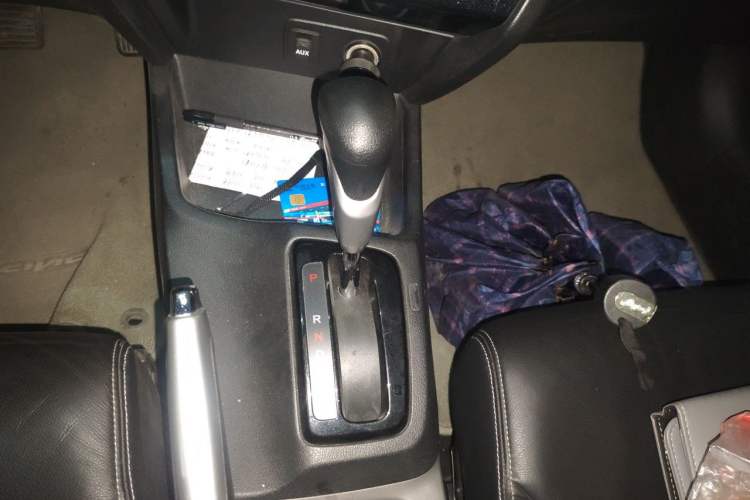 Used Honda Civic 2013 10th Anniversary 1.8L Automatic Luxury Edition Gear Lever