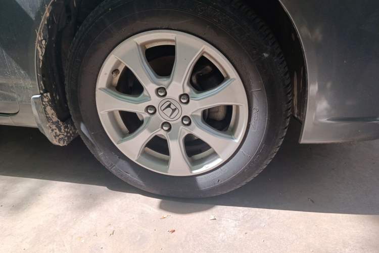 Used Honda Civic 2013 10th Anniversary 1.8L Automatic Comfort Version Right Front Wheel Hub