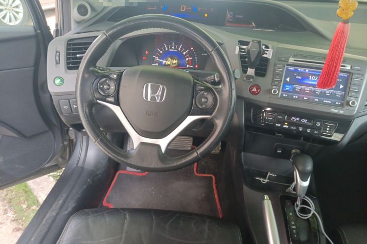 Used Honda Civic 2013 10th Anniversary 1.8L Automatic Luxury Edition Steering Wheel