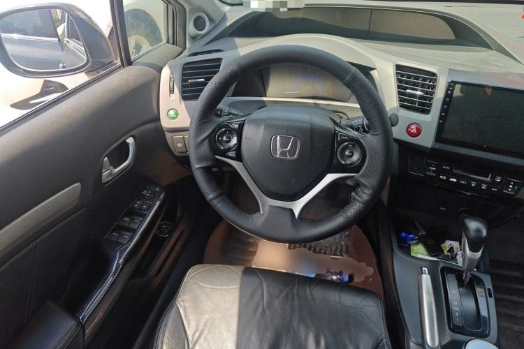 Used Honda Civic 2013 10th Anniversary 1.8L Automatic Luxury Edition Steering Wheel