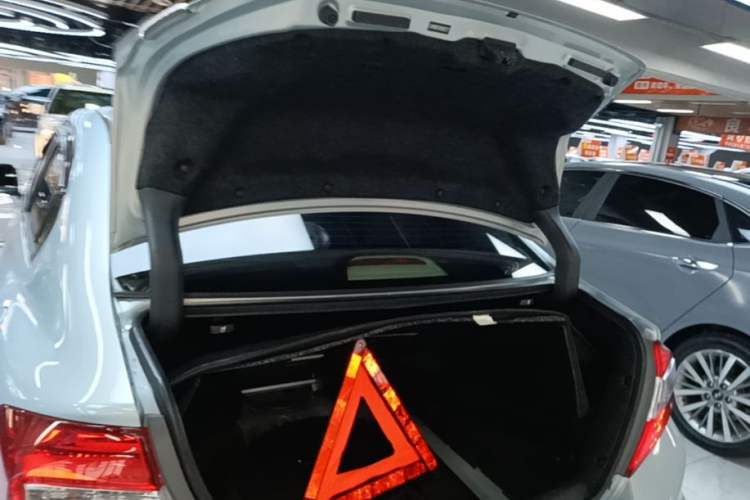 Used Honda Civic 2013 10th Anniversary 1.8L Automatic Luxury Edition Trunk