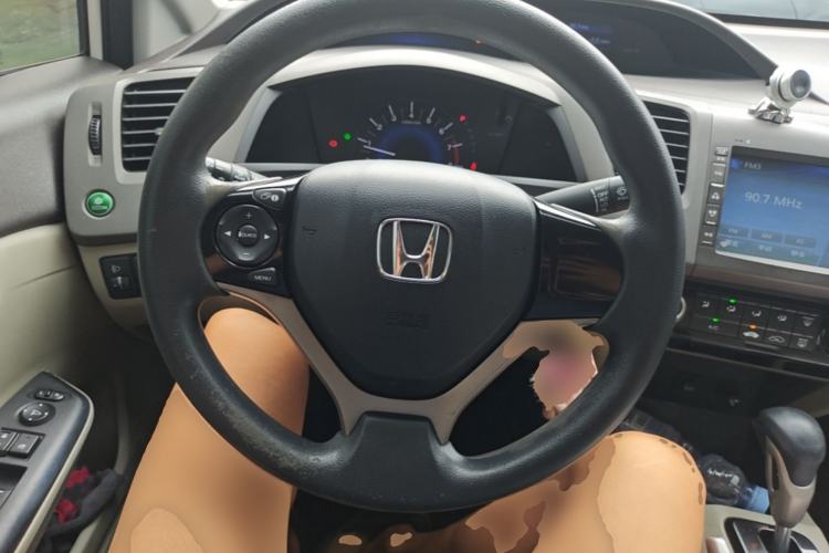 Used Honda Civic 2013 10th Anniversary 1.8L Automatic Comfort Version Steering Wheel