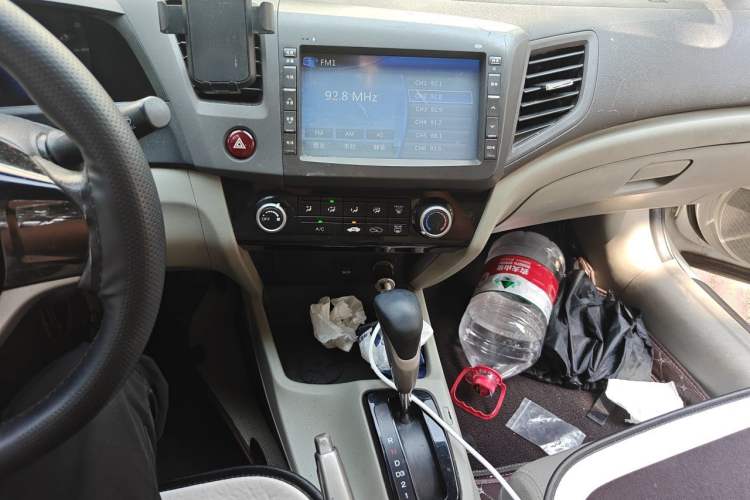 Used Honda Civic 2013 10th Anniversary 1.8L Automatic Comfort Version Audio And AC Panel