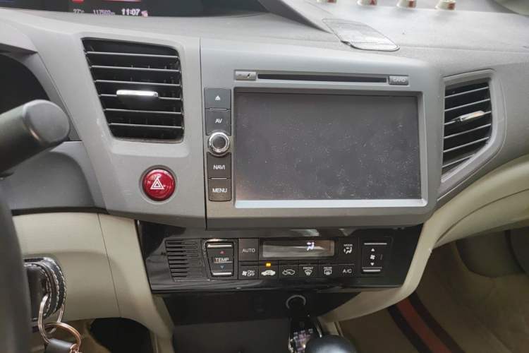 Used Honda Civic 2013 10th Anniversary 1.8L Automatic Luxury Edition Audio And AC Panel