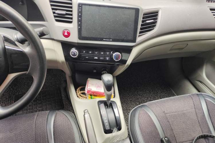 Used Honda Civic 2013 10th Anniversary 1.8L Automatic Comfort Version Audio And AC Panel