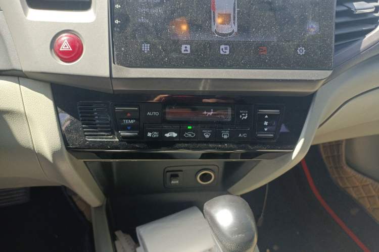 Used Honda Civic 2013 10th Anniversary 1.8L Automatic Luxury Edition Audio And AC Panel