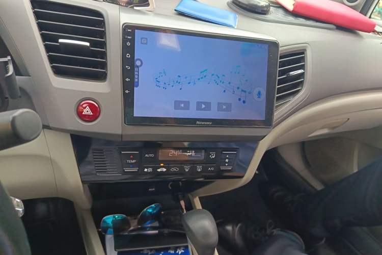 Used Honda Civic 2013 10th Anniversary 1.8L Automatic Luxury Edition Audio And AC Panel