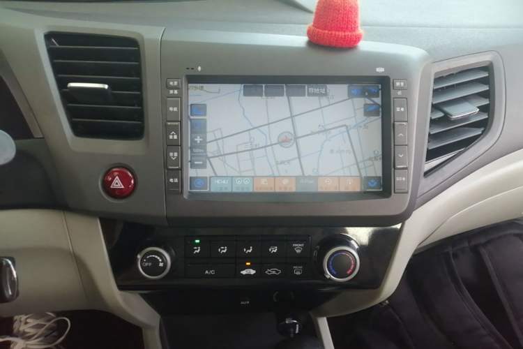 Used Honda Civic 2013 10th Anniversary 1.8L Automatic Comfort Version Audio And AC Panel