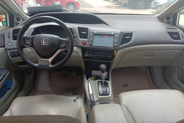 Used Honda Civic 2013 10th Anniversary 1.8L Automatic Luxury Edition Center Console