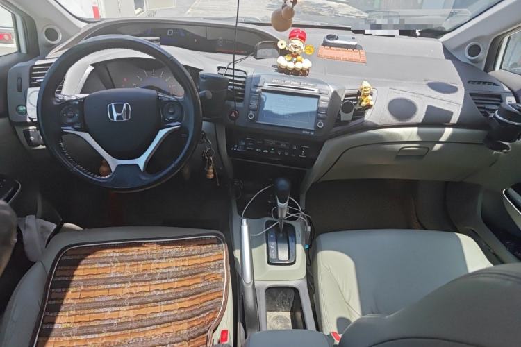 Used Honda Civic 2013 10th Anniversary 1.8L Automatic Luxury Edition Center Console