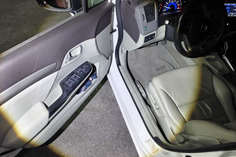 Used Honda Civic 2013 10th Anniversary 1.8L Automatic Luxury Edition Driver Seat