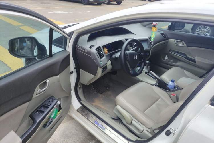 Used Honda Civic 2013 10th Anniversary 1.8L Automatic Comfort Version Driver Seat
