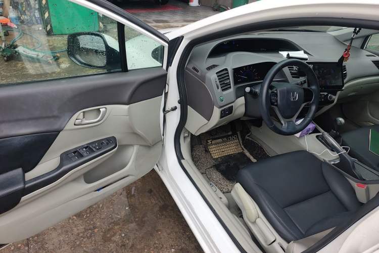 Used Honda Civic 2013 10th Anniversary Edition 1.8L Manual Comfort Version Driver Seat