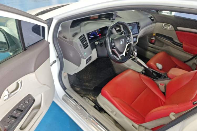 Used Honda Civic 2013 10th Anniversary 1.8L Automatic Luxury Edition Driver Seat