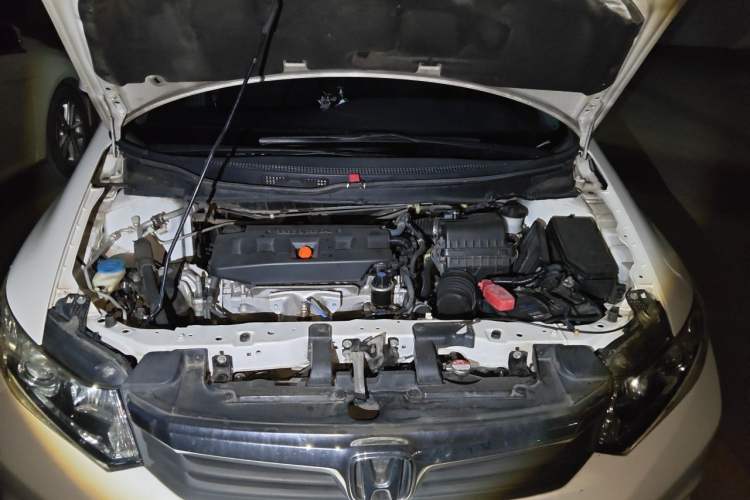 Used Honda Civic 2013 10th Anniversary 1.8L Automatic Comfort Version Engine Bay