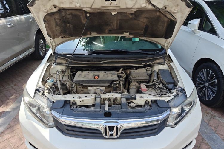 Used Honda Civic 2013 10th Anniversary 1.8L Automatic Comfort Version Engine Bay