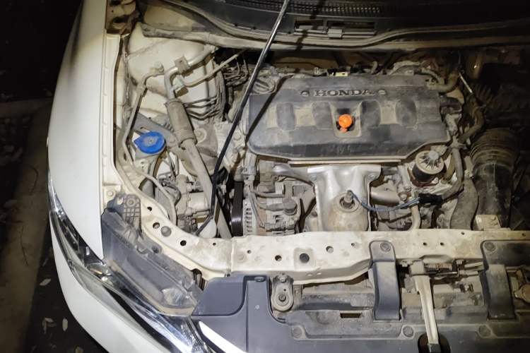 Used Honda Civic 2013 10th Anniversary 1.8L Automatic Comfort Version Engine Bay Right