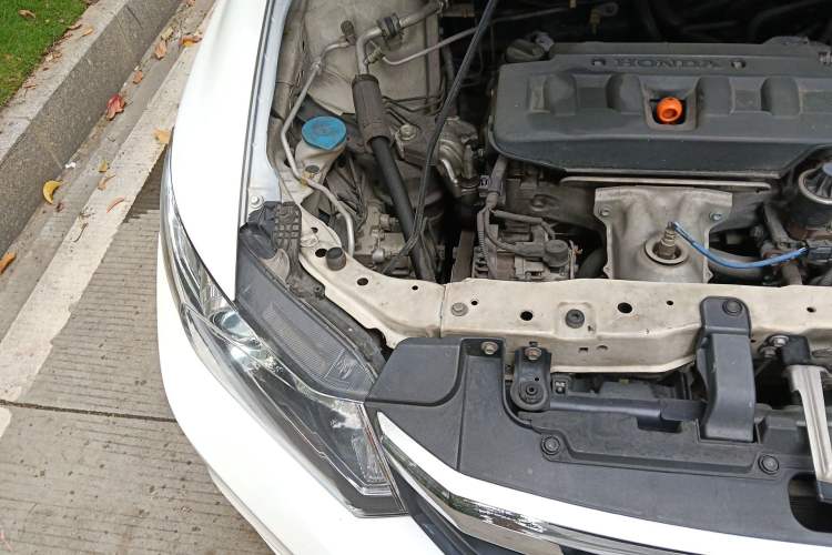 Used Honda Civic 2013 10th Anniversary 1.8L Automatic Comfort Version Engine Bay Right