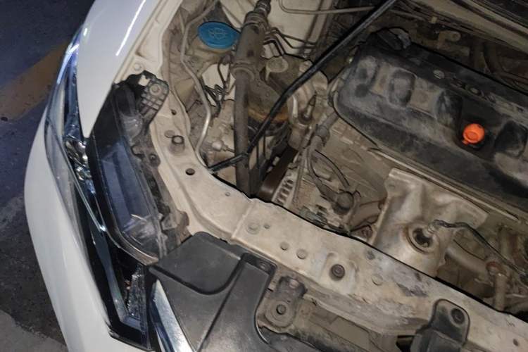 Used Honda Civic 2013 10th Anniversary 1.8L Automatic Comfort Version Engine Bay Right