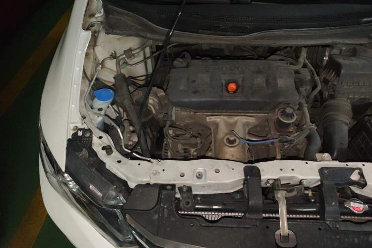 Used Honda Civic 2013 10th Anniversary Edition 1.8L Manual Comfort Version Engine Bay Right