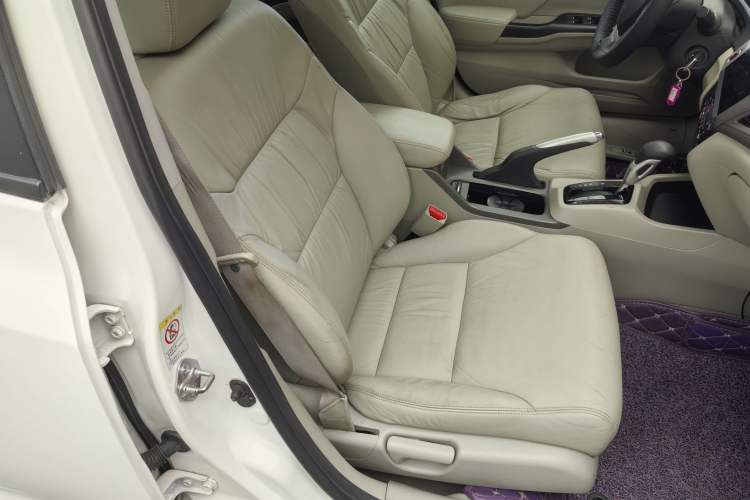 Used Honda Civic 2013 10th Anniversary 1.8L Automatic Luxury Edition Exterior 5