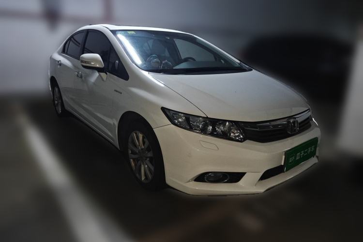 Used Honda Civic 2013 10th Anniversary 1.8L Automatic Luxury Edition Front Right 45 Deg