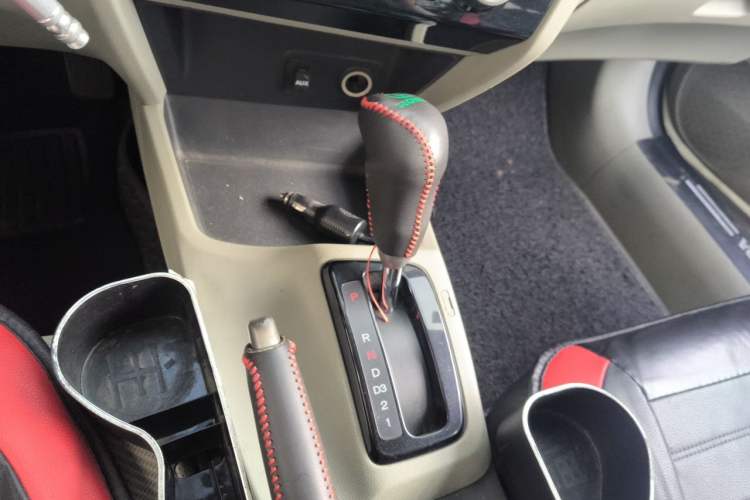 Used Honda Civic 2013 10th Anniversary 1.8L Automatic Comfort Version Gear Lever