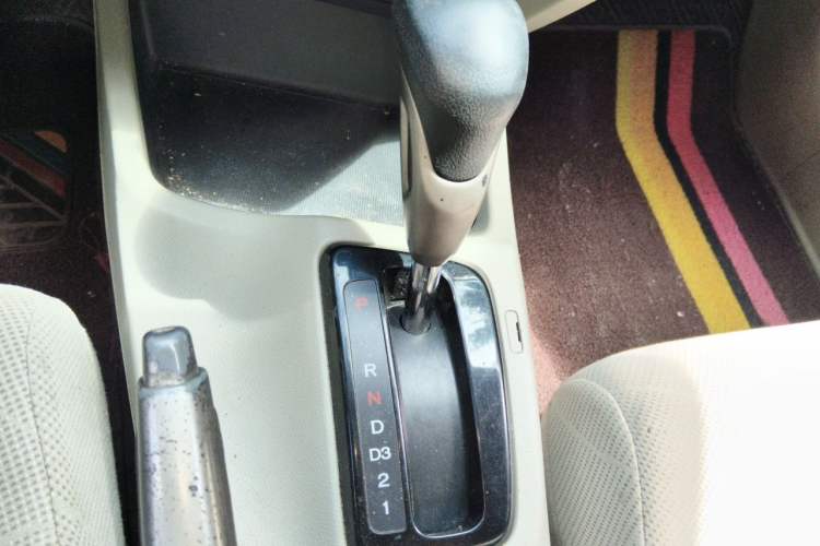 Used Honda Civic 2013 10th Anniversary 1.8L Automatic Comfort Version Gear Lever