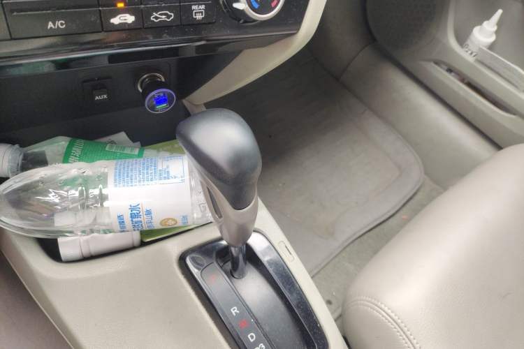 Used Honda Civic 2013 10th Anniversary 1.8L Automatic Comfort Version Gear Lever