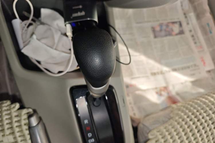 Used Honda Civic 2013 10th Anniversary 1.8L Automatic Comfort Version Gear Lever