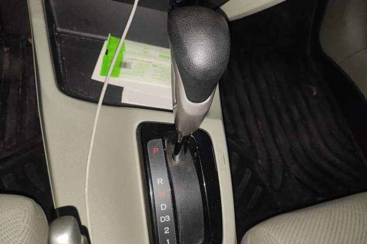 Used Honda Civic 2013 10th Anniversary 1.8L Automatic Comfort Version Gear Lever
