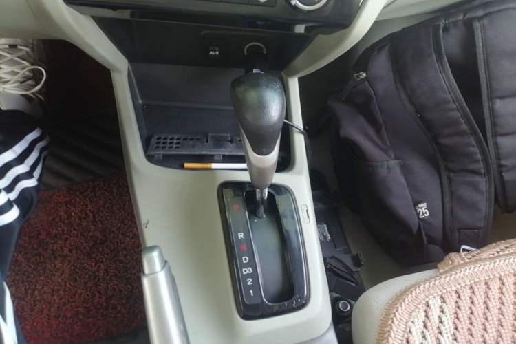 Used Honda Civic 2013 10th Anniversary 1.8L Automatic Comfort Version Gear Lever
