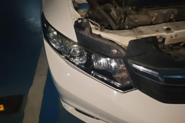 Used Honda Civic 2013 10th Anniversary 1.8L Automatic Comfort Version Right Front Headlight