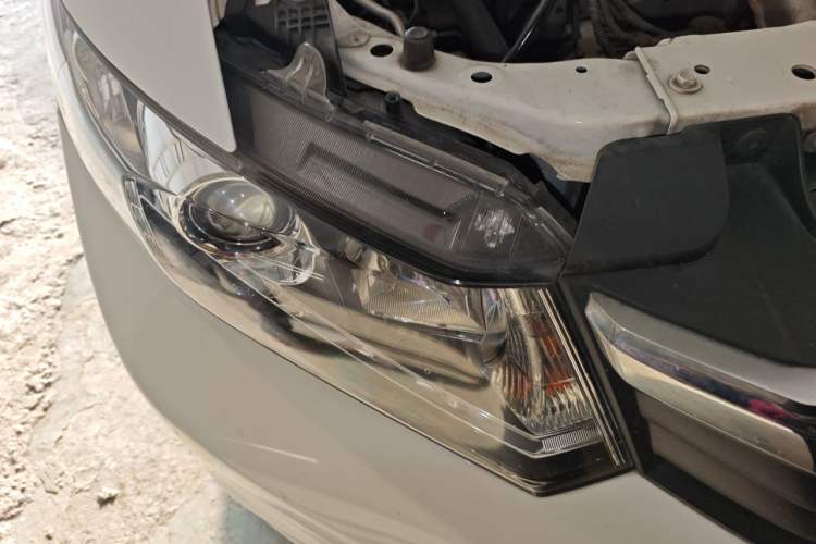 Used Honda Civic 2013 10th Anniversary 1.8L Automatic Comfort Version Right Front Headlight