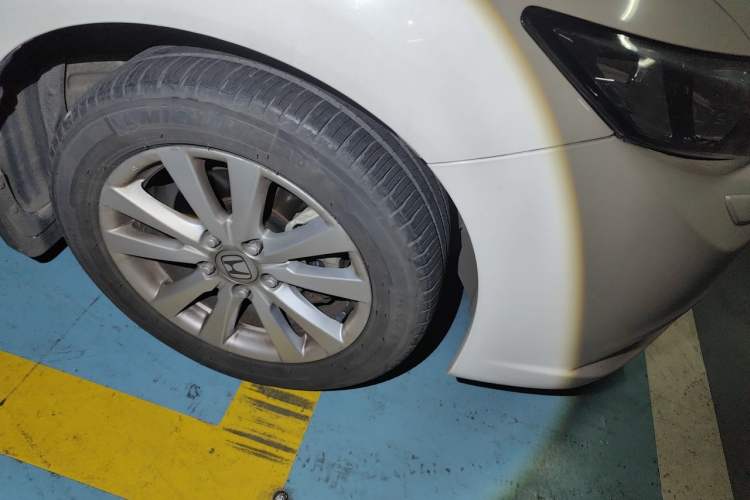 Used Honda Civic 2013 10th Anniversary 1.8L Automatic Luxury Edition Right Front Wheel Hub