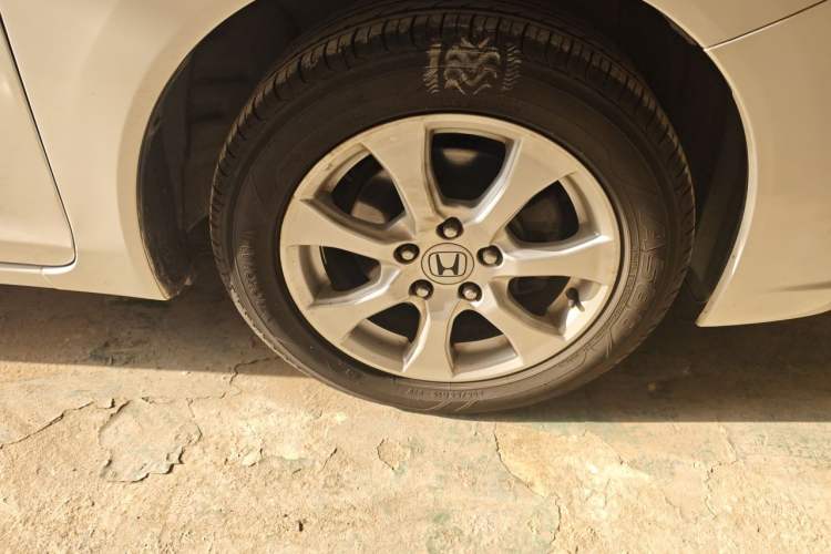 Used Honda Civic 2013 10th Anniversary 1.8L Automatic Comfort Version Right Front Wheel Hub