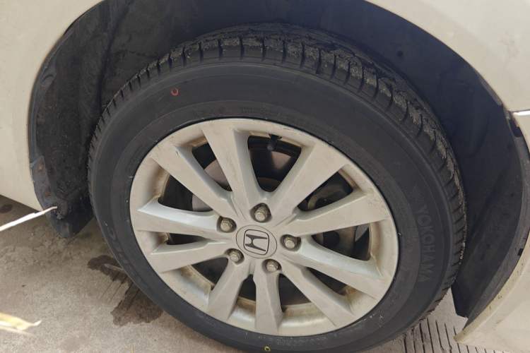 Used Honda Civic 2013 10th Anniversary 1.8L Automatic Luxury Edition Right Front Wheel Hub