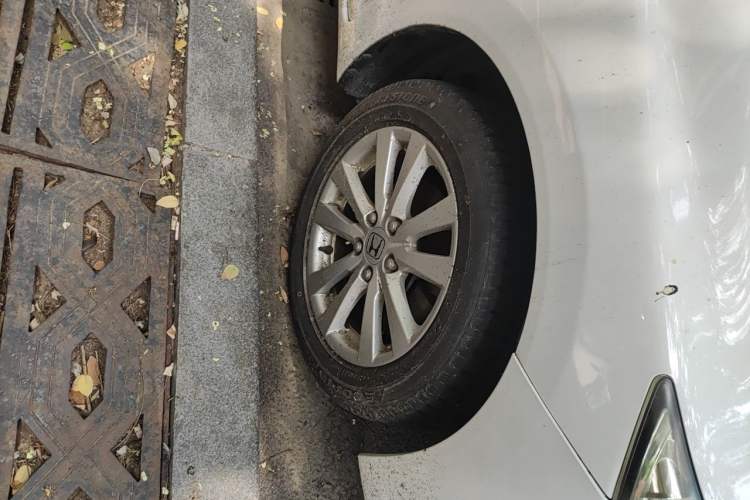 Used Honda Civic 2013 10th Anniversary 1.8L Automatic Luxury Edition Right Front Wheel Hub
